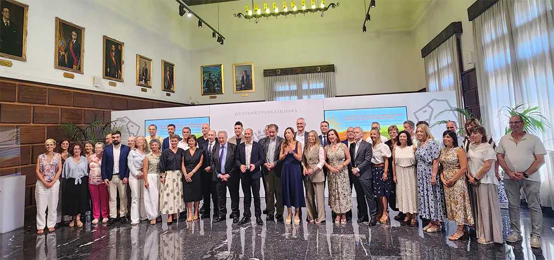 Firma del convenio entre la Asociación de Municipios del Camino Ignaciano